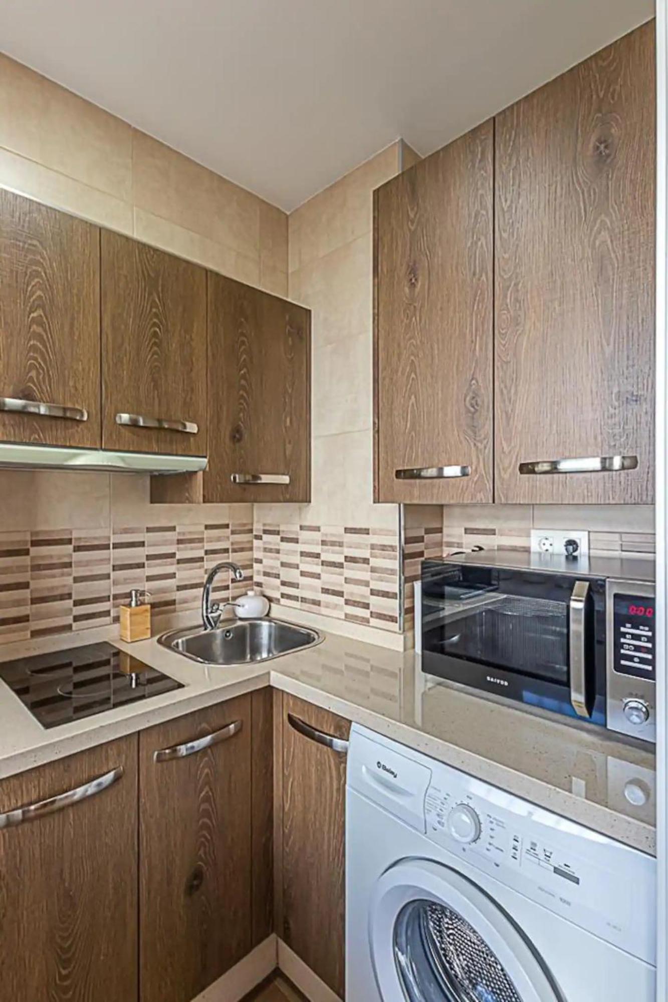 Encantador Apartamento En Primera Linea De Playa Benalmadena Luaran gambar